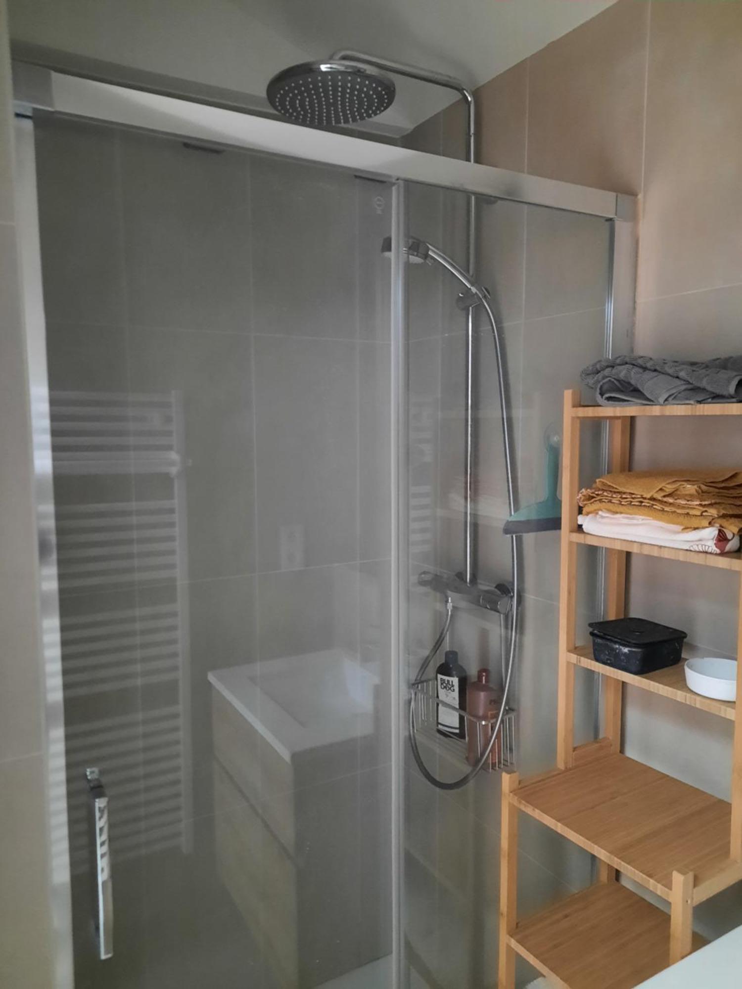 Alloggio in famiglia Loft 4-5 Personnes A Montmartre - Parking Prive Sur Reservation Parigi