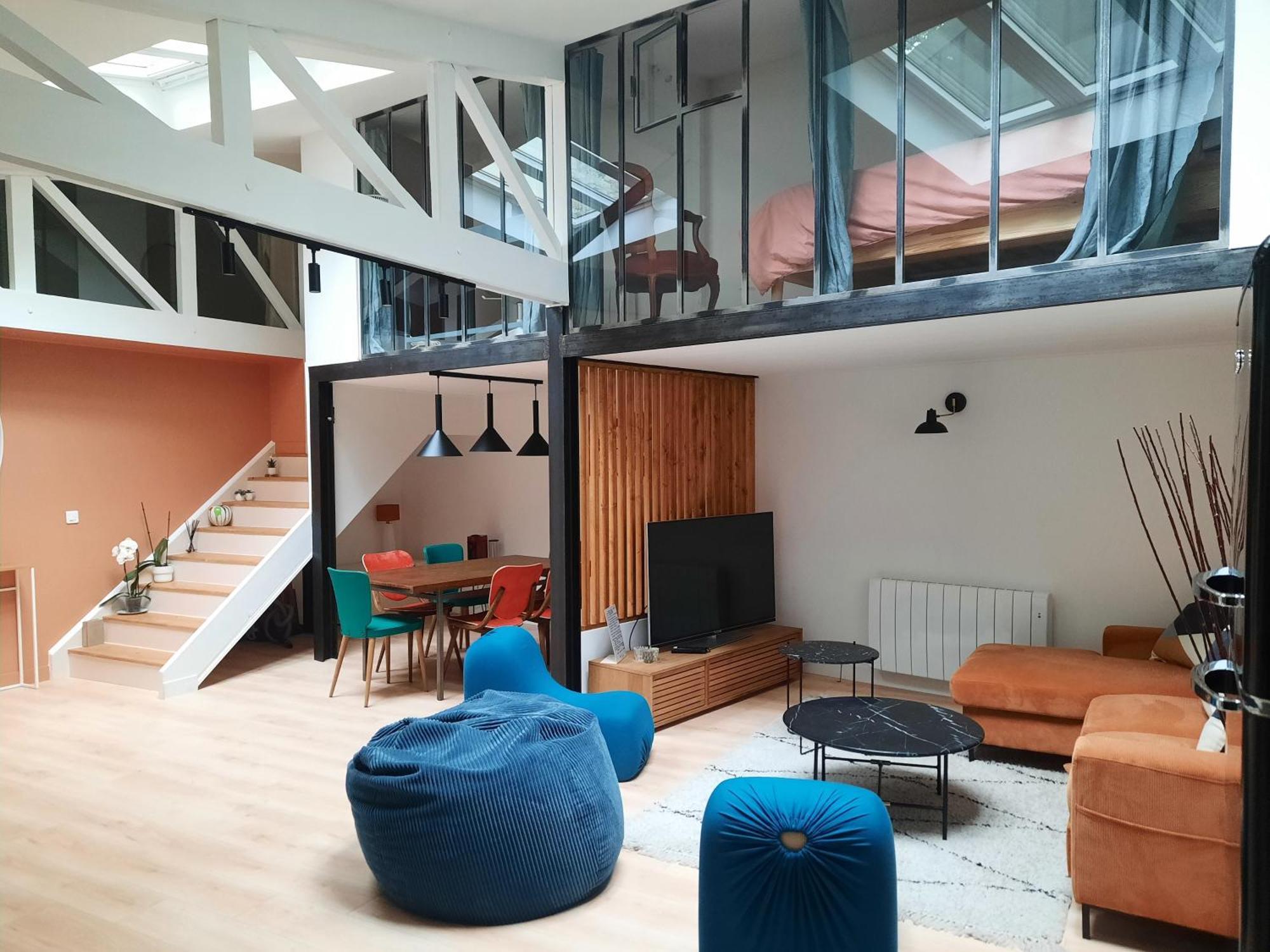 Loft 4-5 Personnes A Montmartre - Parking Prive Sur Reservation Alloggio in famiglia